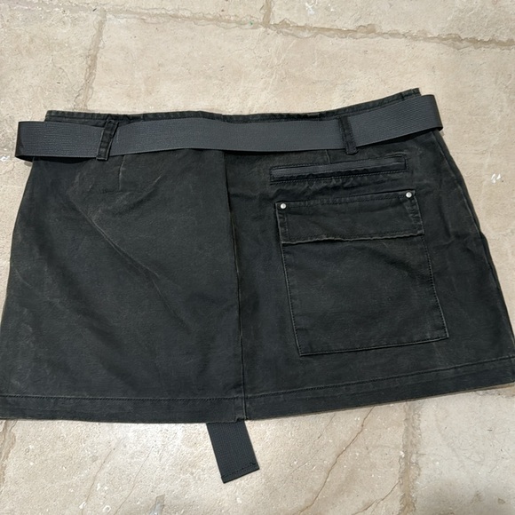 Zara dark green utility cargo mini skirt sz L - Picture 2 of 2